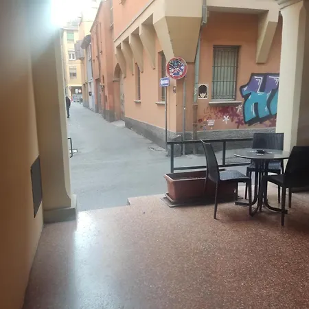 A Quattro Passi Apartament Bolonia